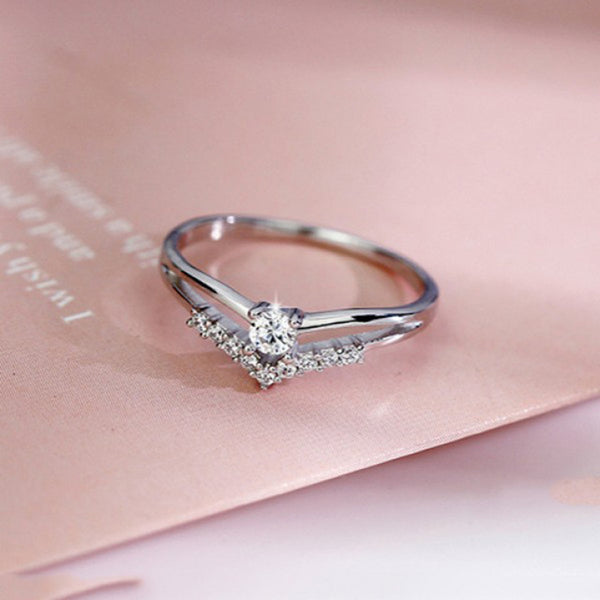 New Trendy Crystal  Engagement Claws Design Hot Sale Rings For Women AAA White Zircon Cubic elegant rings Female Wedding Jewelry