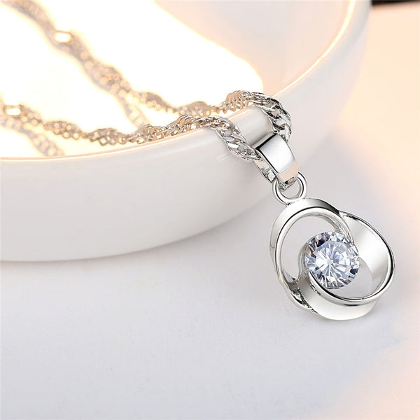 Creative Hollow Out Geometric Chain Necklace Ladies Exquisite Wedding Pendant Accesories Women's Fashion Jewelry Girl Gifts